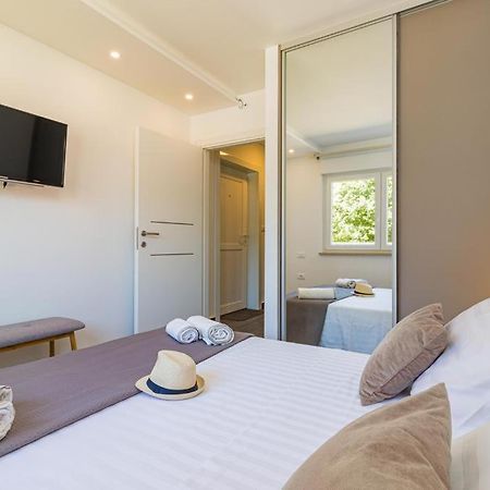 N&G New Apartment Stoja Beach Pula Exterior photo