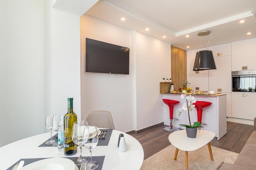 N&G New Apartment Stoja Beach Pula Exterior photo